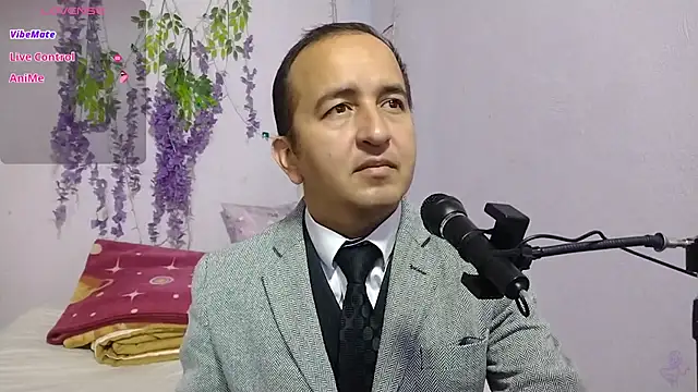 Snapshot of yazforeSolo chatting on September 28, 2025, 3:28 pm yazforeSolo online show from September 28, 2025, 3:28 pm