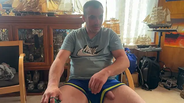 ScubaStevex online show from May 12, 2026, 12:13 pm