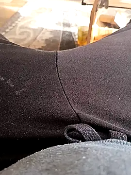 ich411983 online show from November 12, 2025, 10:04 am