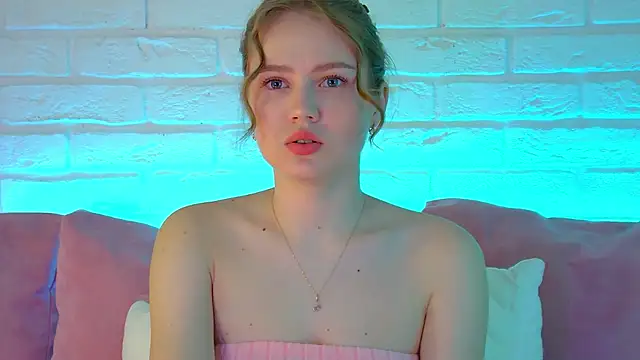 SelinSwarovski online show from March 15, 2026, 4:24 pm