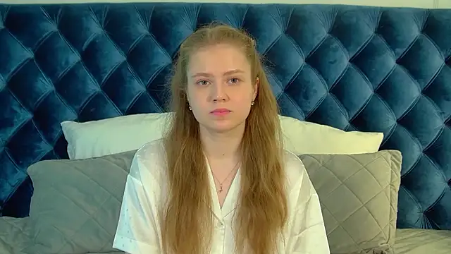 SelinSwarovski online show from April 2, 2026, 4:37 pm