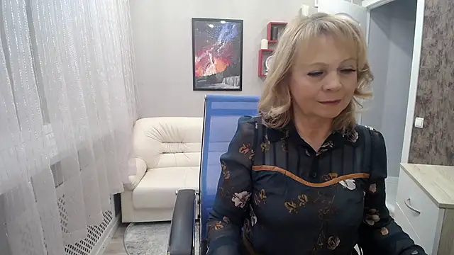 Milla Cutie18 online show from February 11, 2025, 5:47 am