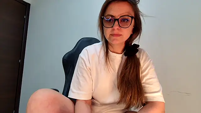 Eelleen online show from May 26, 2026, 12:12 pm