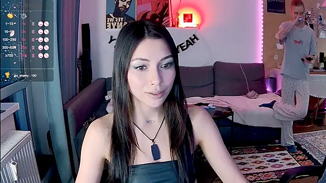 KatiKate online show from March 18, 2026, 4:32 pm