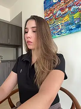 Snapshot of SophieRaily_ chatting on January 19, 2025, 9:13 pm SophieRaily  online show from January 19, 2025, 9:13 pm