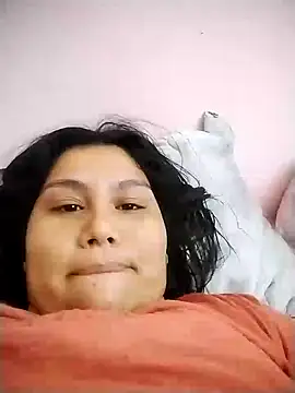 Snapshot of Marilin_Jessie chatting on January 15, 2025, 1:20 pm Marilin Jessie online show from January 15, 2025, 1:20 pm