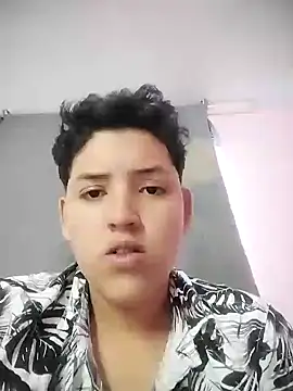 Snapshot of Marilin_Jessie chatting on January 26, 2025, 6:06 pm Marilin Jessie online show from January 26, 2025, 6:06 pm