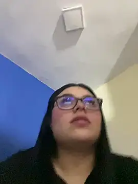 alissonfernandez  online show from February 28, 2026, 1:17 am