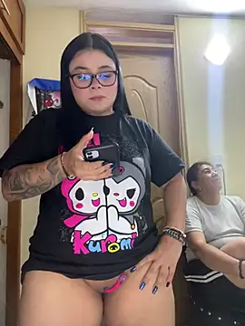 alissonfernandez  online show from April 9, 2026, 9:53 pm