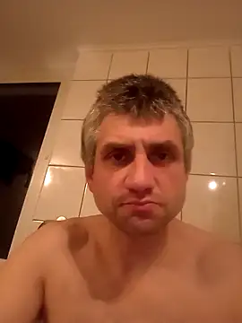 Snapshot of Gotowy40 chatting on November 16, 2025, 1:22 am Gotowy40 online show from November 16, 2025, 1:22 am