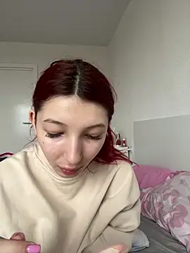 Snapshot of Alissa_kiss chatting on January 31, 2025, 10:10 am Alissa kiss online show from January 31, 2025, 10:10 am