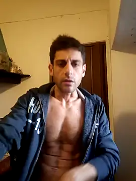 Snapshot of MrTamburine22 chatting on January 9, 2025, 2:51 pm MrTamburine22 online show from January 9, 2025, 2:51 pm