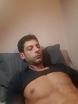 Snapshot of MrTamburine22 chatting on March 2, 2025, 2:21 pm MrTamburine22 online show from March 2, 2025, 2:21 pm