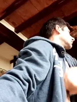 Snapshot of MrTamburine22 chatting on October 27, 2025, 12:20 pm MrTamburine22 online show from October 27, 2025, 12:20 pm