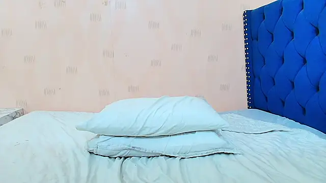 Snapshot of hornybarelylegalgirl chatting on March 2, 2025, 3:59 pm hornybarelylegalgirl online show from March 2, 2025, 3:59 pm