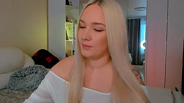 1AlexaGoddess3 online show from September 26, 2025, 5:33 am