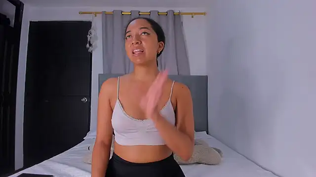 NAHOMI MILLER online show from March 2, 2025, 3:48 pm