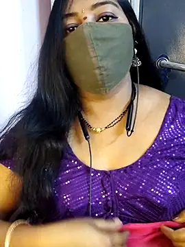 Snapshot of RomeoJuliet345 chatting on February 14, 2026, 9:28 am RomeoJuliet345 online show from February 14, 2026, 9:28 am