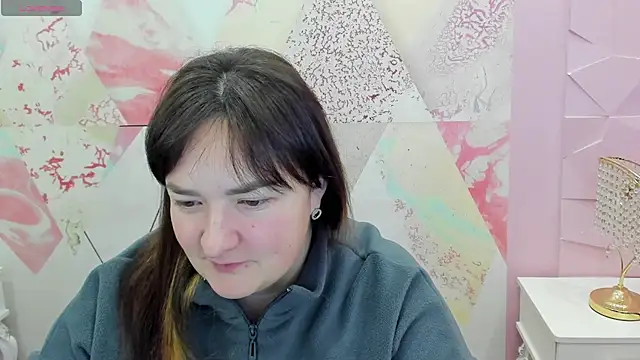 Snapshot of Rima_gigy5 chatting on December 2, 2024, 7:25 am Rima gigy5 online show from December 2, 2024, 7:25 am