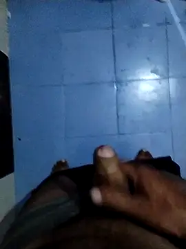 Snapshot of Noname333u chatting on October 19, 2025, 7:53 am Noname333u online show from October 19, 2025, 7:53 am