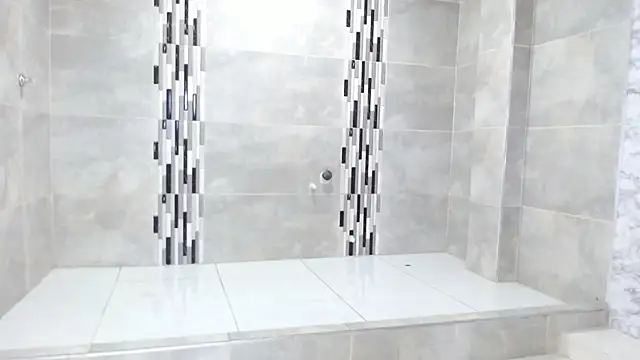 Snapshot of Candy_Bony chatting on December 17, 2025, 3:12 am Candy Bony online show from December 17, 2025, 3:12 am