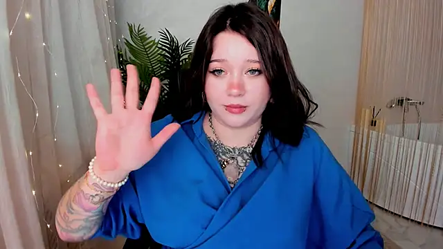Snapshot of MoonLghte chatting on March 12, 2025, 7:28 pm MoonLghte online show from March 12, 2025, 7:28 pm