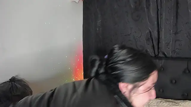 jenifer  power10 online show from October 17, 2025, 7:27 pm