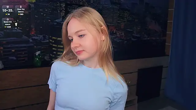 Snapshot of OdelinaFicken chatting on February 22, 2025, 7:34 am OdelinaFicken online show from February 22, 2025, 7:34 am