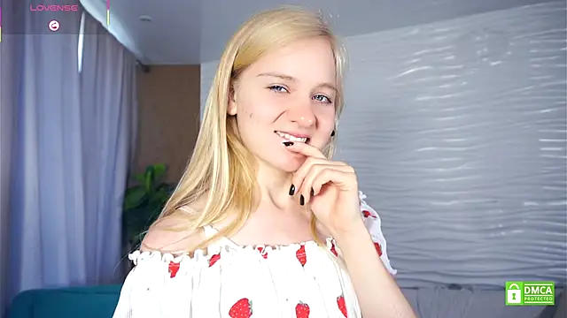 Snapshot of OdelinaFicken chatting on September 9, 2025, 6:24 am OdelinaFicken online show from September 9, 2025, 6:24 am