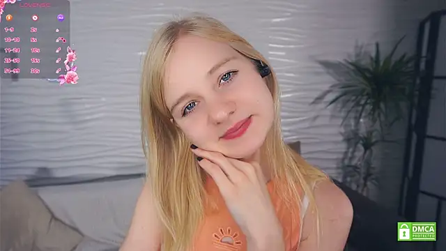 Snapshot of OdelinaFicken chatting on September 17, 2025, 6:15 am OdelinaFicken online show from September 17, 2025, 6:15 am