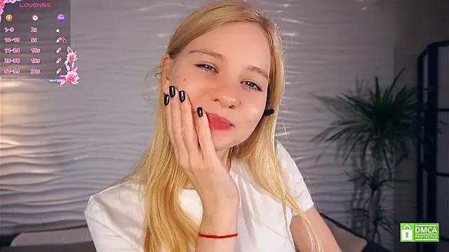 Snapshot of OdelinaFicken chatting on September 24, 2025, 5:11 am OdelinaFicken online show from September 24, 2025, 5:11 am