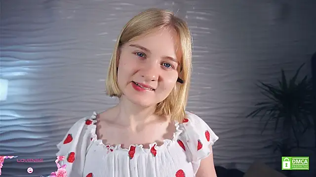 Snapshot of OdelinaFicken chatting on October 23, 2025, 5:18 am OdelinaFicken online show from October 23, 2025, 5:18 am