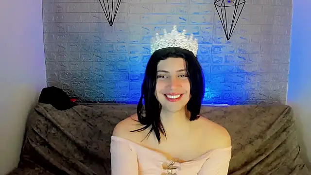 Snapshot of Oxana-Novikov chatting on July 9, 2026, 12:04 am Oxana-Novikov online show from July 9, 2026, 12:04 am