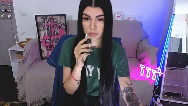 Tiffany lab online show from October 29, 2025, 11:56 am