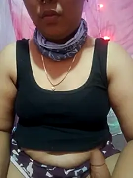 Super-Couple online show from November 18, 2025, 8:57 pm