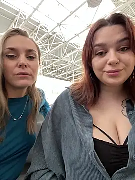 Snapshot of Burning_girlss chatting on December 12, 2024, 4:04 am Burning girlss online show from December 12, 2024, 4:04 am