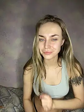 Snapshot of Burning_girlss chatting on January 8, 2025, 10:27 pm Burning girlss online show from January 8, 2025, 10:27 pm