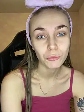 Snapshot of Burning_girlss chatting on January 14, 2025, 3:11 am Burning girlss online show from January 14, 2025, 3:11 am