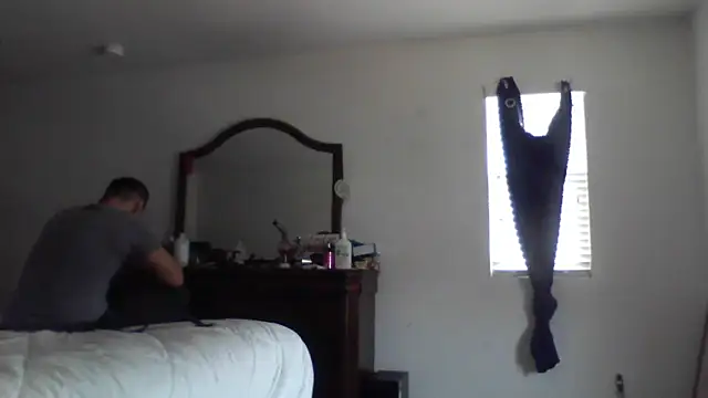 Snapshot of 2Fly4Guy chatting on March 1, 2025, 8:10 pm 2Fly4Guy online show from March 1, 2025, 8:10 pm