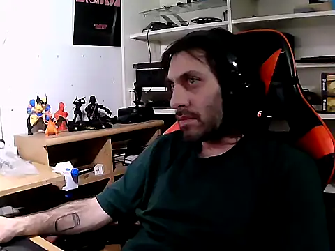 Snapshot of johnwood88 chatting on November 7, 2025, 5:29 am johnwood88 online show from November 7, 2025, 5:29 am