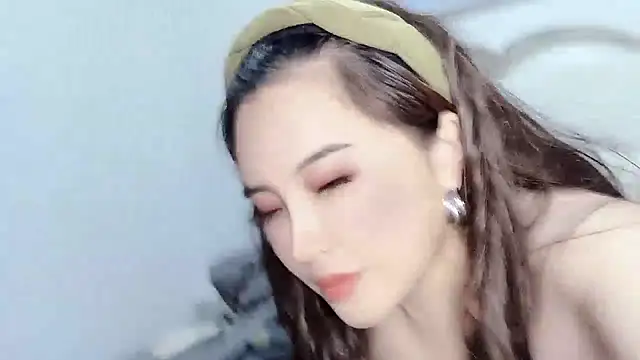 qiaomm online show from December 10, 2024, 4:38 pm