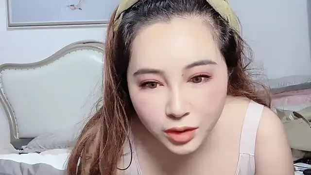 qiaomm online show from December 15, 2024, 10:58 pm
