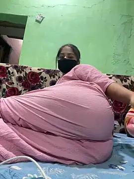 Black Glow online show from March 18, 2025, 2:37 pm