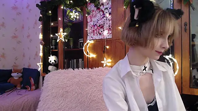 Snapshot of cloudgirrl chatting on February 26, 2025, 9:58 pm cloudgirrl online show from February 26, 2025, 9:58 pm