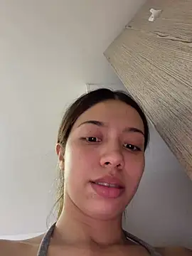 Aaliyah Salma online show from August 8, 2026, 10:56 pm
