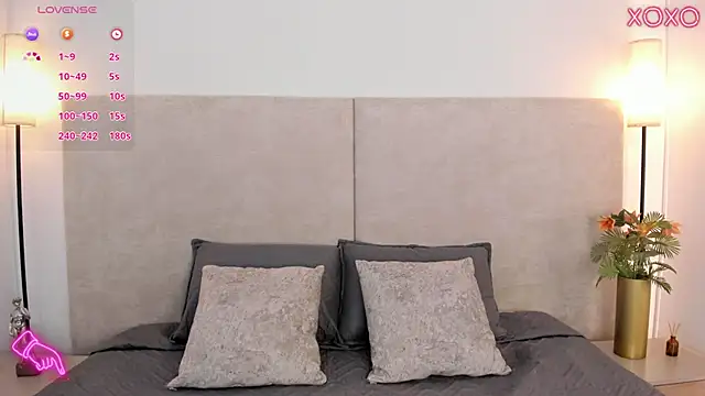 Saori newman online show from December 15, 2025, 11:58 am