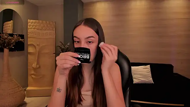 KaiaFerreira online show from March 1, 2025, 12:01 pm