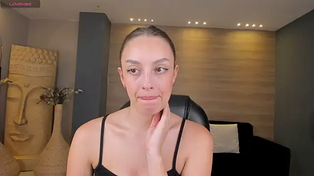 KaiaFerreira online show from November 12, 2025, 7:35 pm