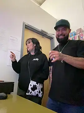 Snapshot of jr91esl chatting on February 11, 2025, 1:31 am jr91esl online show from February 11, 2025, 1:31 am