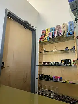 Snapshot of jr91esl chatting on February 21, 2025, 4:59 pm jr91esl online show from February 21, 2025, 4:59 pm